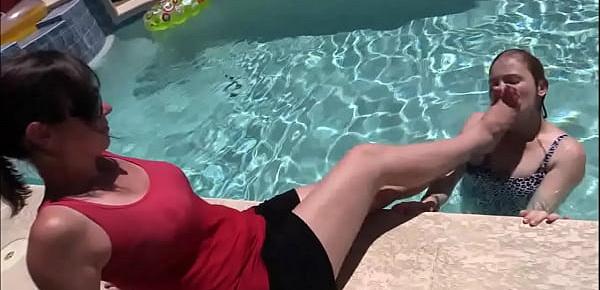  Foot Worship and Breath Play in the Pool